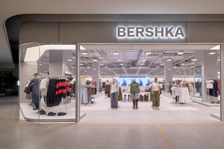 BERSHKA เซ็นทรัล พาร์ค: แฟลกชิพสโตร์แห่งใหม่ที่สายแฟชั่นต้องไปเช็กอิน